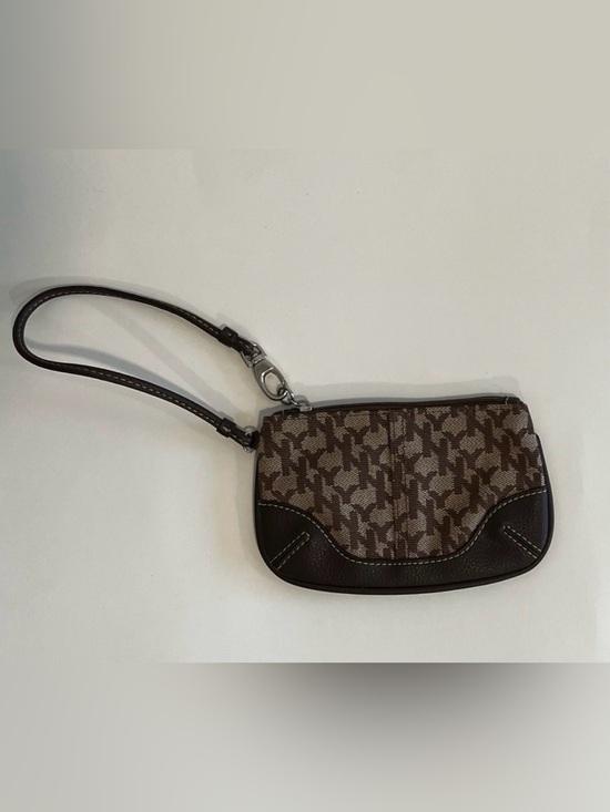 New York & Company Handbags - New York & Company Brown Patterned Wristlet Clutch
